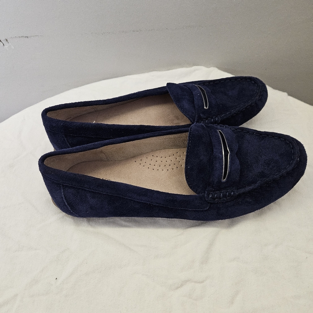 G.H.Bass & Co Navy Suede Moccasins Women Size 9 - Picture 9 of 14